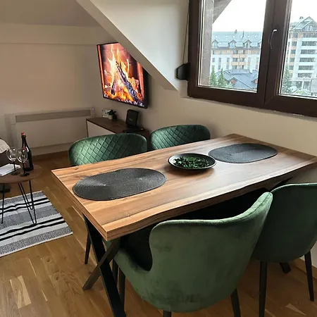 Quattro Due Pogled Apartman